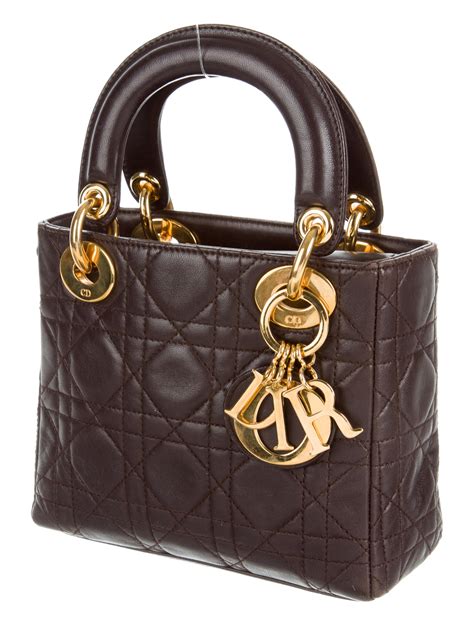 women's dior bag.